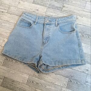 PacSun Women's Light Indigo Denim Mom Shorts Size 27
